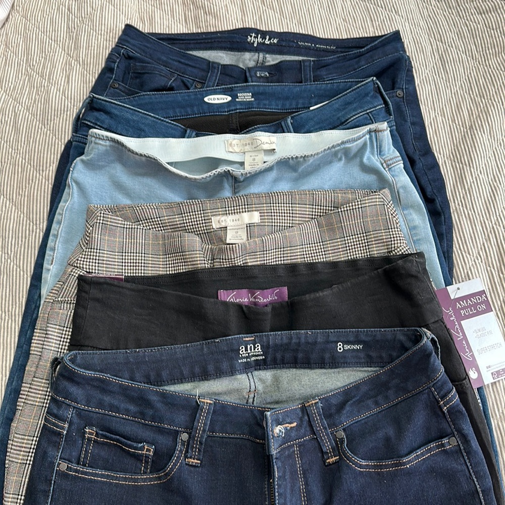 Six pairs of jeans size 8 and 10.